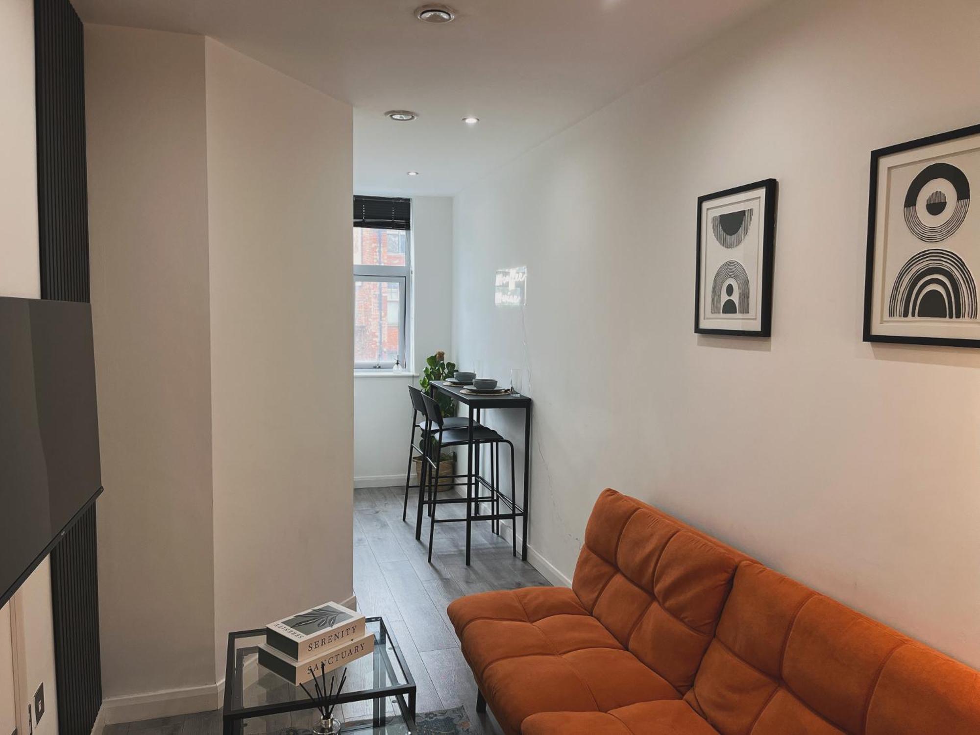 Cozy City Centre Double Suite - Free Gym! * Leicester